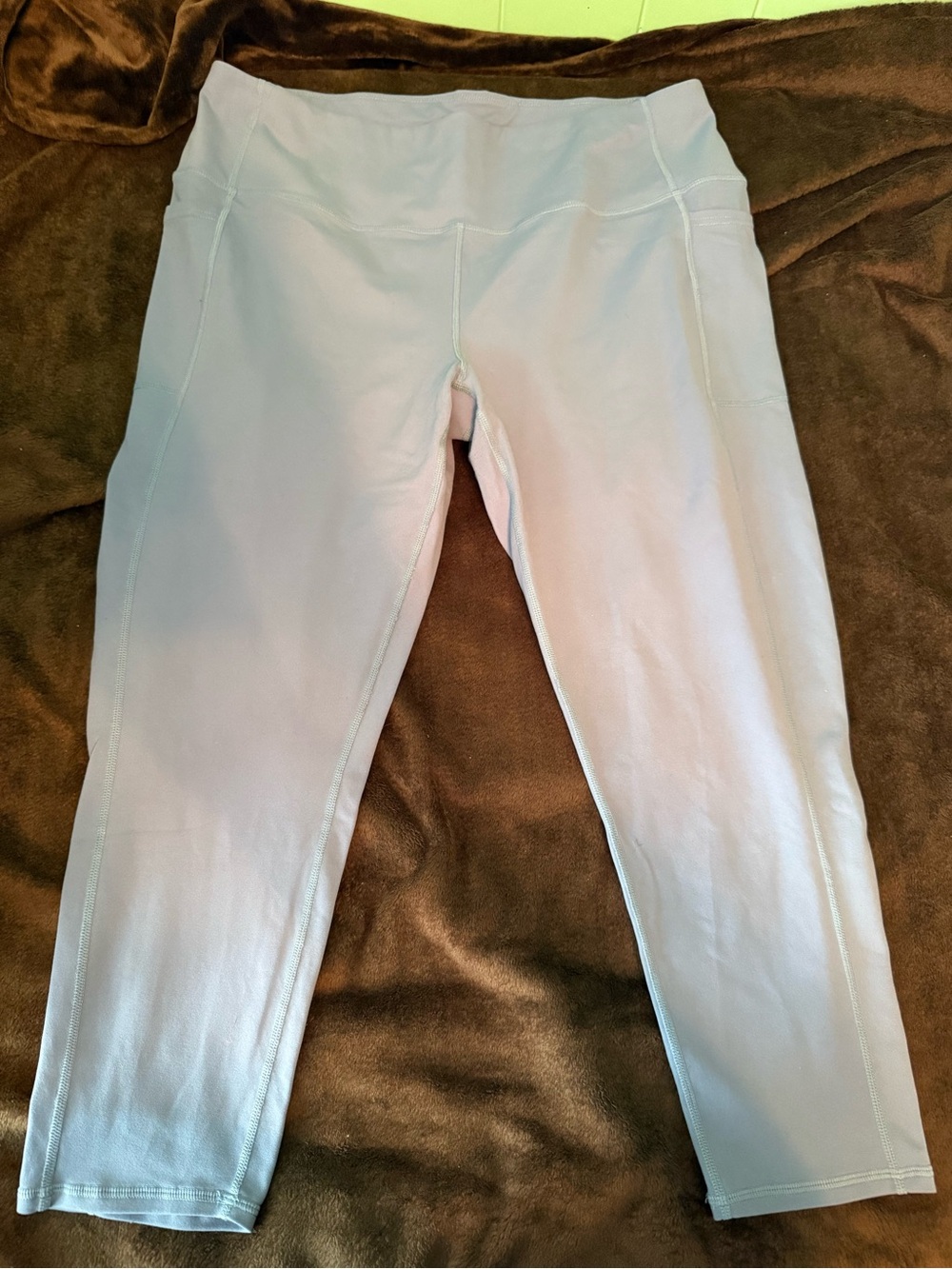 Skechers Blue Stretch Capri Pants